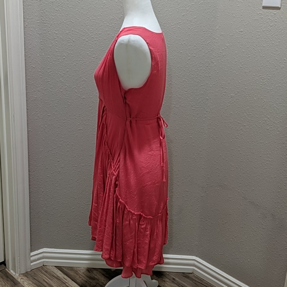 iLook Basic Dress - Picture 2 of 6
